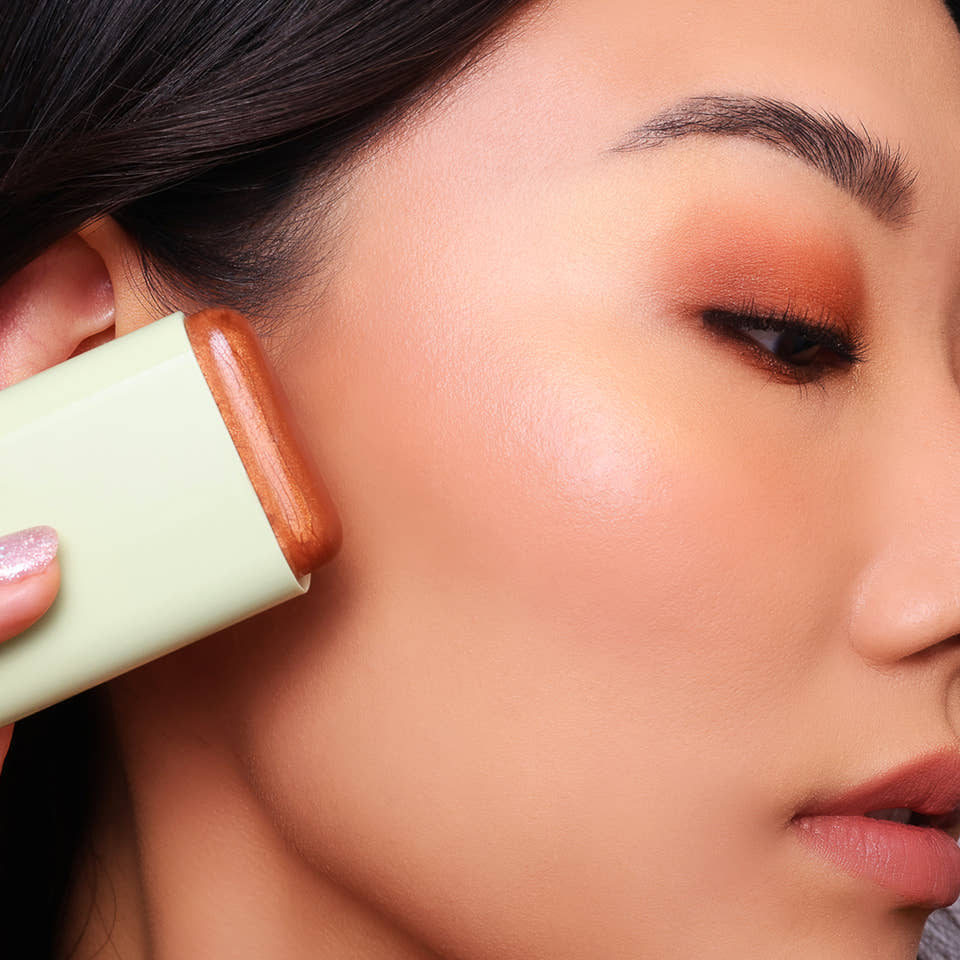 On-the-Glow swipe on cheek view 2