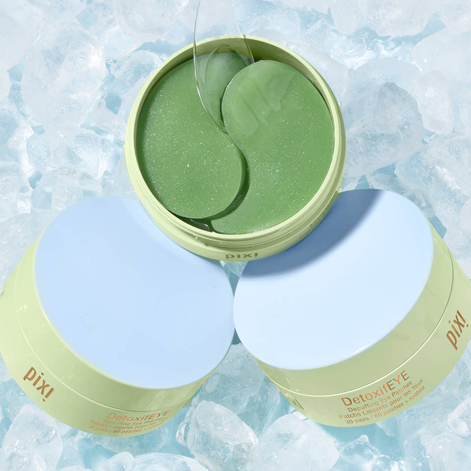 Pixi DetoxifEYE Depuffing Eye Patches in ice view 1